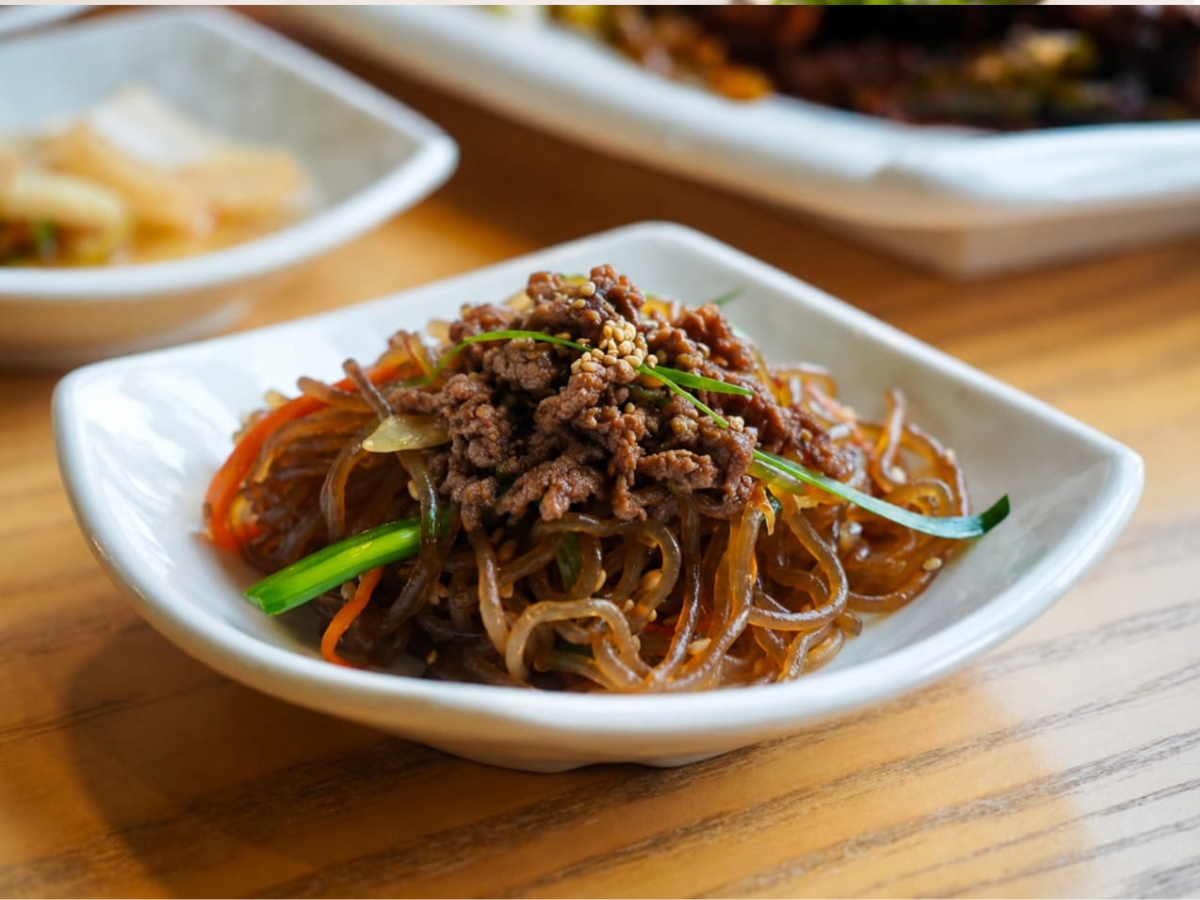 Japchae com carne